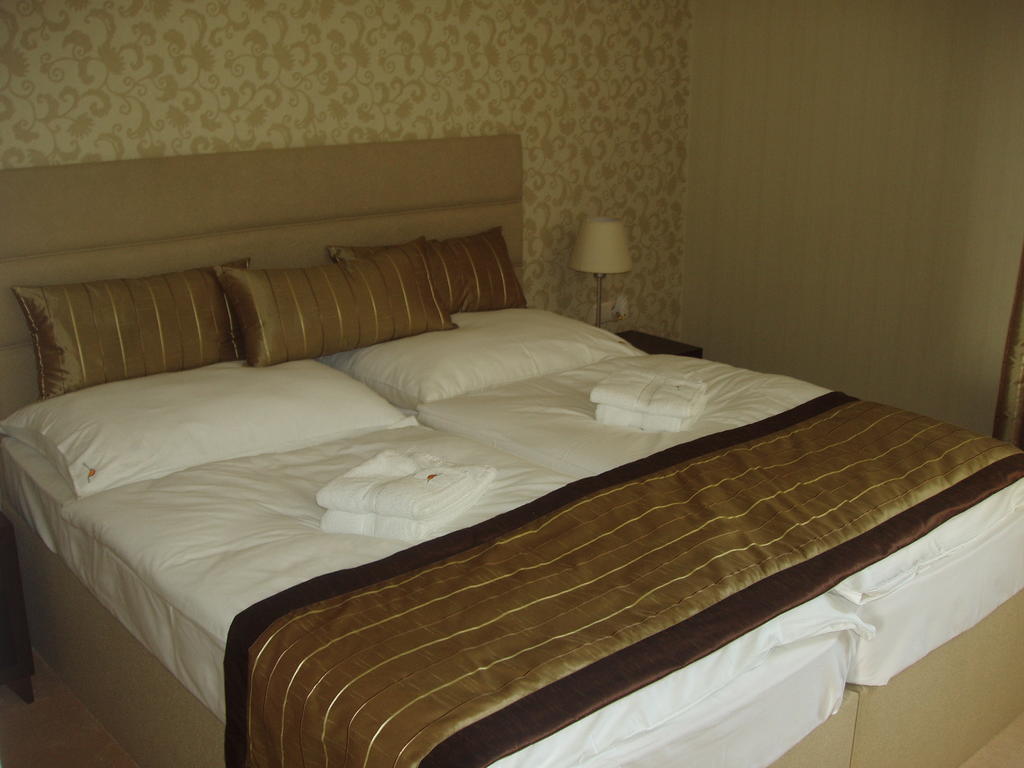 Hotel Predium Vráble Rum bild